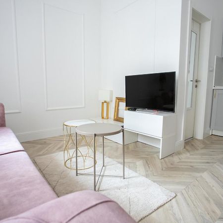 Etoile City Center Apartments Beograd Ngoại thất bức ảnh